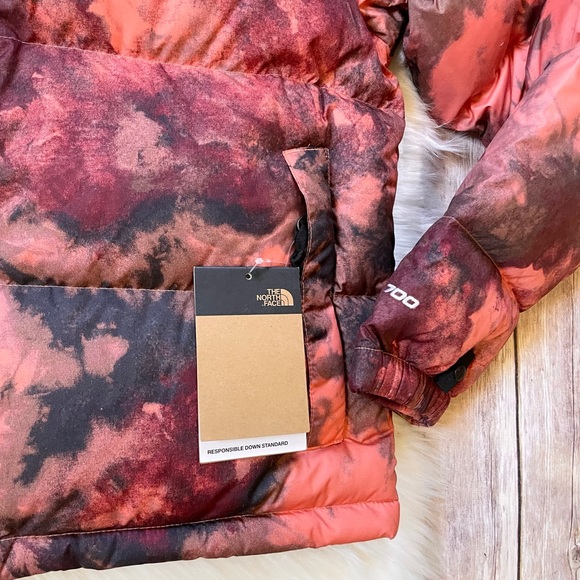 The North Face Women’s Nuptse Printed Down Jacket In Coral Sunrise Ice Dye Print - Picture 4 of 10